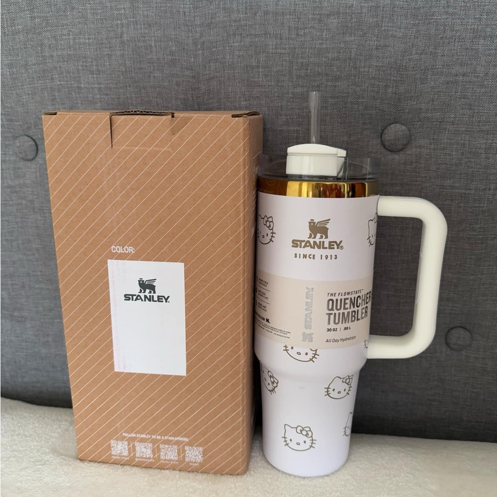Stanley White Tumbler with Gold Lid